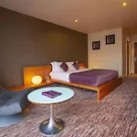 Hotel D