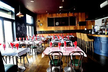 D Ξενοδοχείο