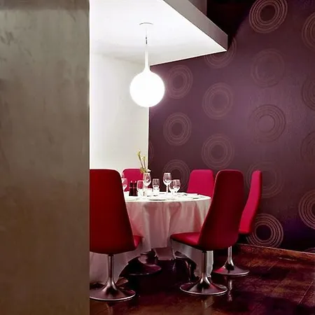 D Hotel